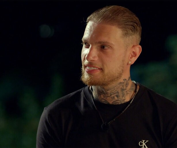 Sjorleone raakte baan kwijt door deelname aan Paradise Hotel