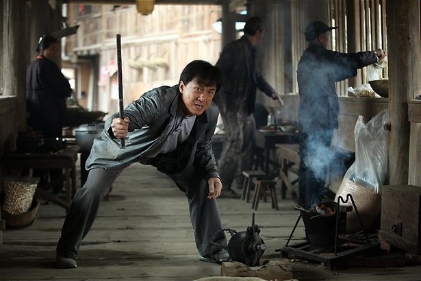 Jackie Chan gaat op boevenjacht