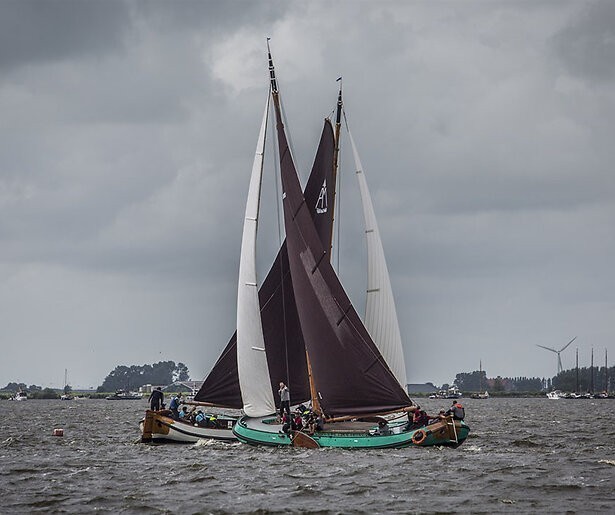 Skûtsjesilen dag 6: Elahuizen (MAX Skûtsje Journaal)