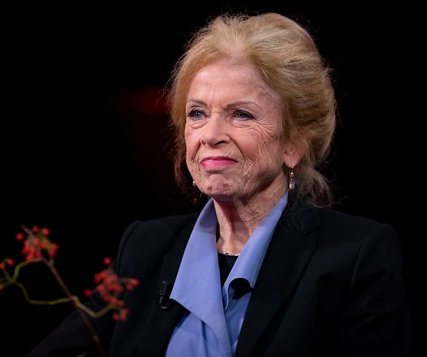 Sonja Barend hekelt gebrek aan vitale ouderen op tv