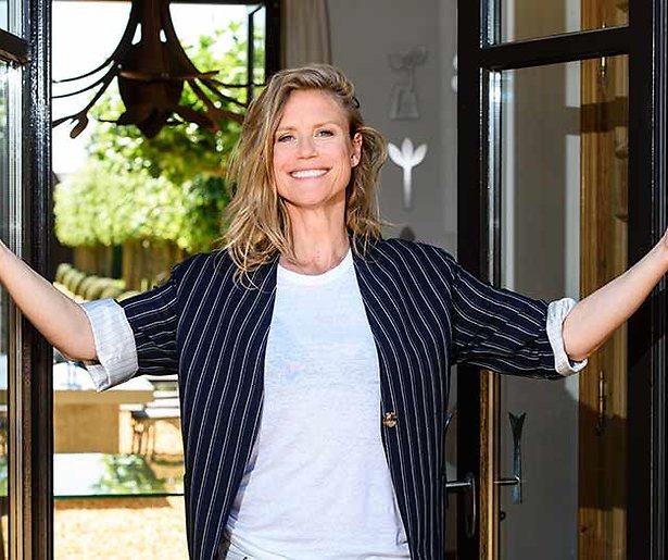 Sophie Hilbrand praat op NPO 1 over seks