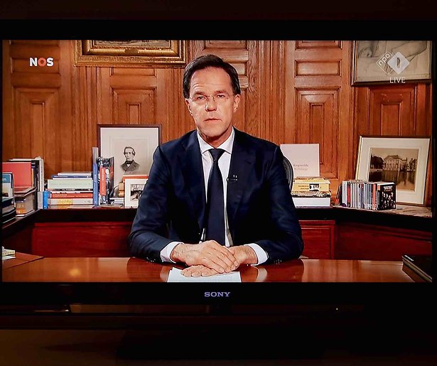 De TV van gisteren: 7 miljoen Nederlanders zien toespraak Rutte 