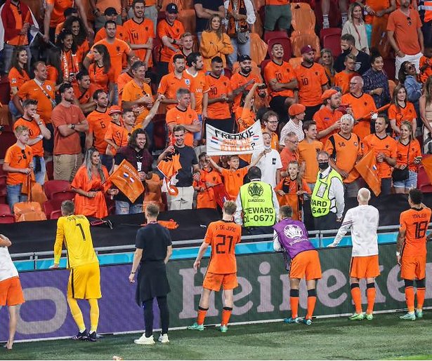 Nederlands elftal wil Oranjekoorts voeden tegen Noord-Macedonië