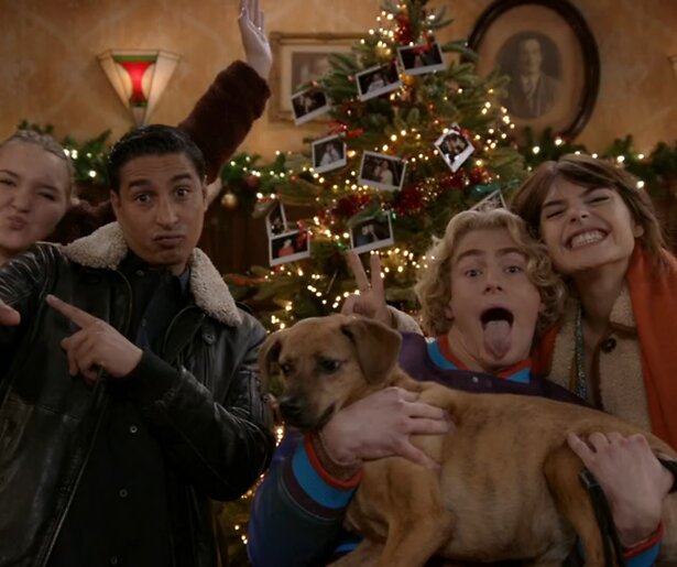 GTST-cast brengt feestdagen groet aan kijkers