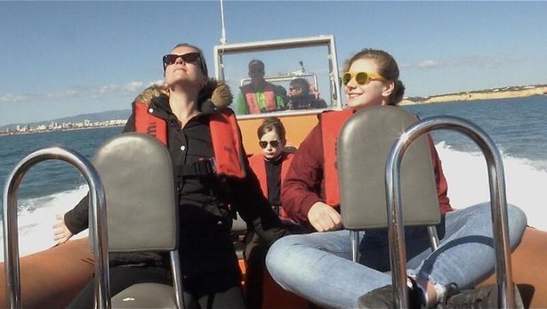 Steenrijk, Straatarm gaat van Portugal naar Epse