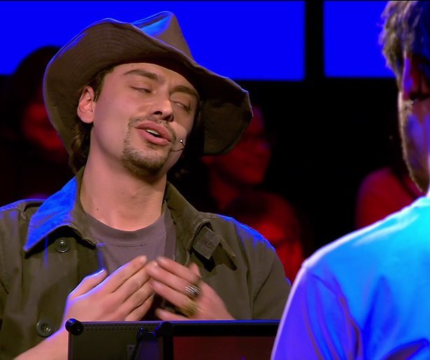 Stefano Keizers ternauwernood door in finaleweek De Slimste Mens