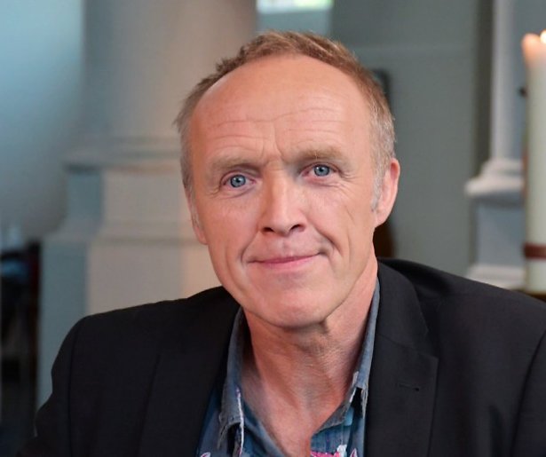 Stef Bos over Serenade van Stef: 'Dit is helemaal mijn ding' 