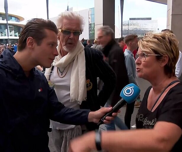 Boze Stones-fan Cor kreeg bakken kritiek na optreden Shownieuws