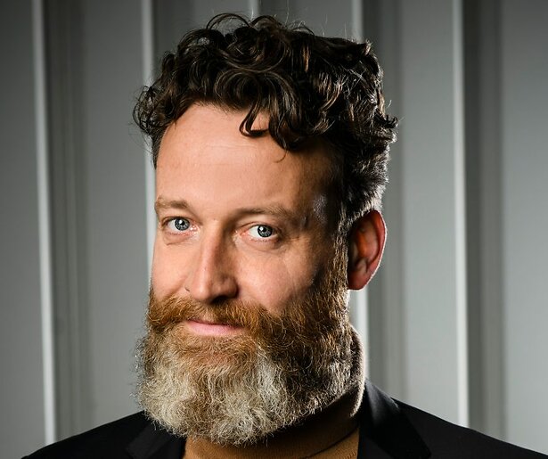 Orkestleider Sven Figee over Matthijs Gaat Door: 'Ultieme droom is Mick Jagger'