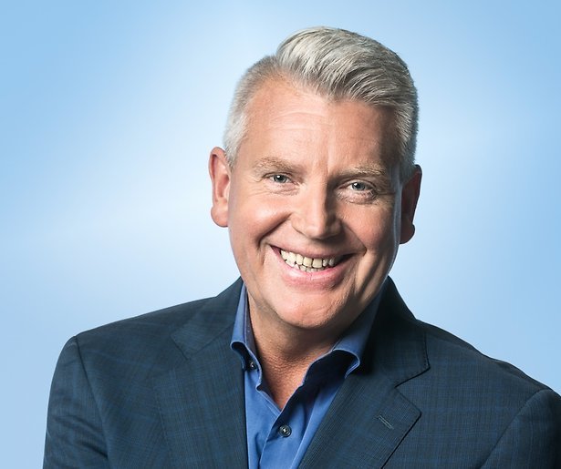 Sybrand Niessen nerveus voor concurrentie Angela Groothuizen