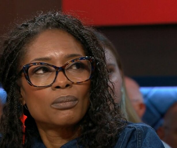 De TV van gisteren: 'Nodig Sylvana Simons niet meer uit in een talkshow'
