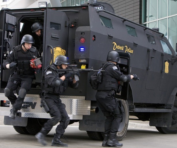 Een gijzeling loopt uit de hand in S.W.A.T.: Firefight