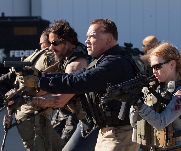 Arnold Schwarzenegger laat zich niet belazeren in Sabotage