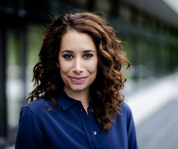 Saïda Maggé dit jaar het gezicht van de Koningsdaguitzending bij de NOS