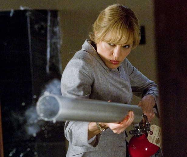 Agelina Jolie slaat op de vlucht in Salt