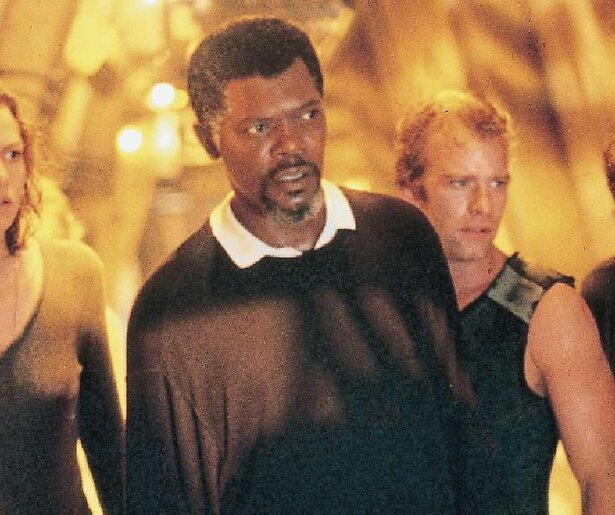 Samuel L. Jackson moet opeens vrezen voor haaien in Deep Blue Sea