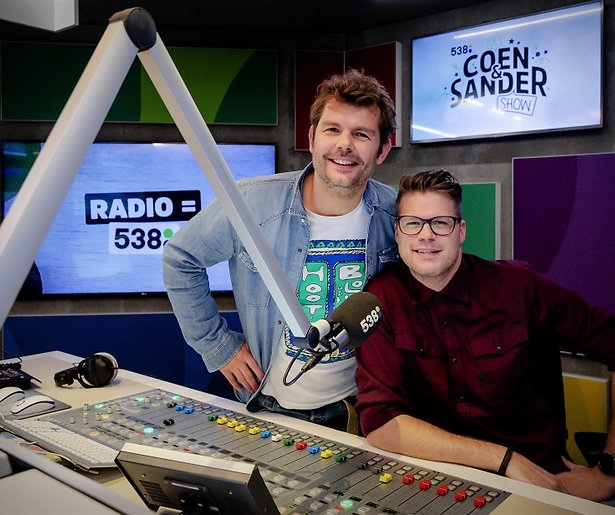 De Coen en Sander Show zoekt mooiste vrouwenstem van Nederland