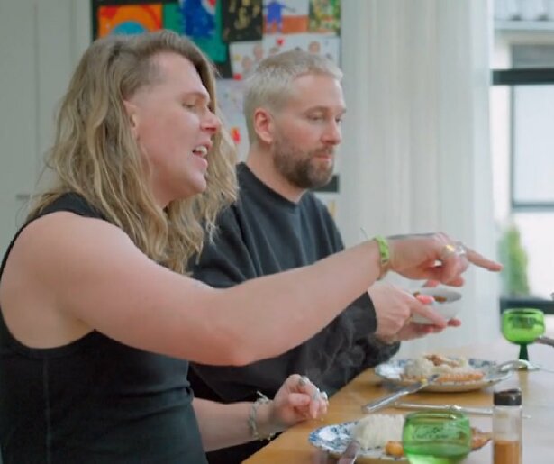 Art Rooijakkers gaat op bezoek bij Sander en Jordy Huisman in Rooijakkers over de Vloer