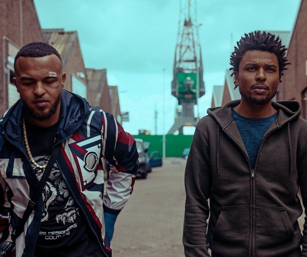 Jermaine krijgt een vuil klusje om op te knappen in Santos