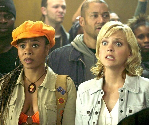 Anna Faris maakt zich om van alles druk in Scary Movie 3 