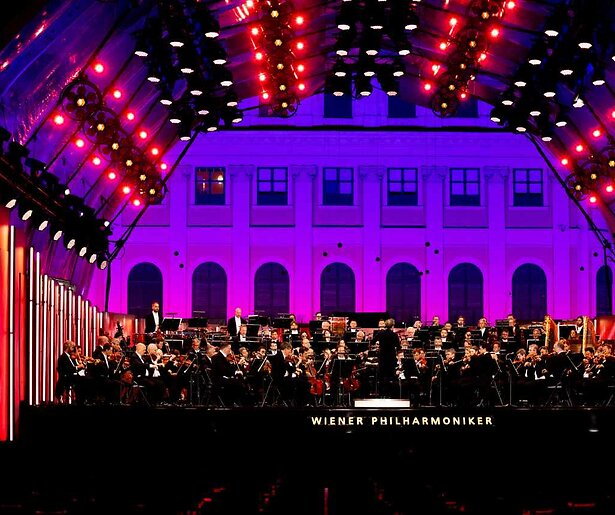 Genieten van mezzosopraan Elina Garanca tijdens het Schönbrunn Concert 2023