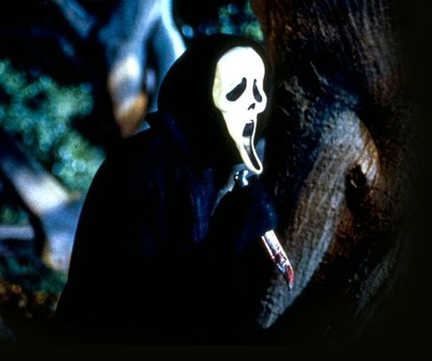 Opgelet: de gemaskerde moordenaar is in Scream 2 terug van weggeweest