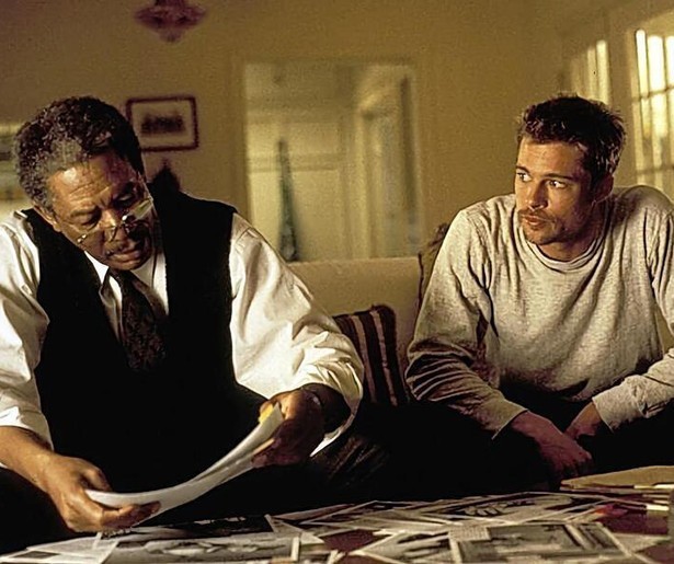 Morgan Freeman en Brad Pitt lossen moorden op in Se7en
