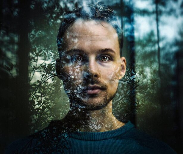 Israel van Dorsten komt met Klinkt als een Sekte: 'Intensiteit en het leed dat mensen in gesloten groepen overkomt verbaasde mij het meest'