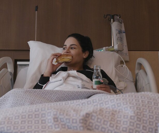 Selma Omari vertelt alles over haar geheime zwangerschap in NPO Start-reeks Selma: Op Mijn Manier