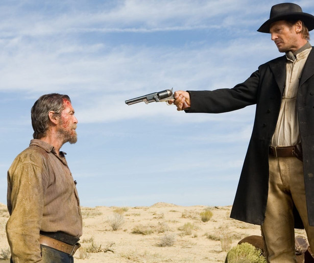 Liam Neeson rekent af met Pierce Brosnan in Seraphim Falls