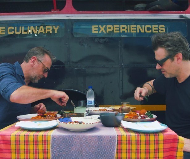 Sergio Herman heeft een verrassing voor Tom Waes in Sergio over de Grens