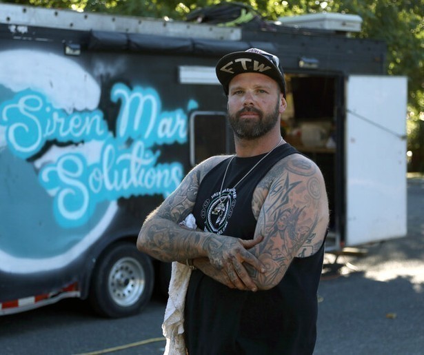 Discovery+ zet rioolontstoppers in de spotlights in nieuwe realityshow Sewer Divers