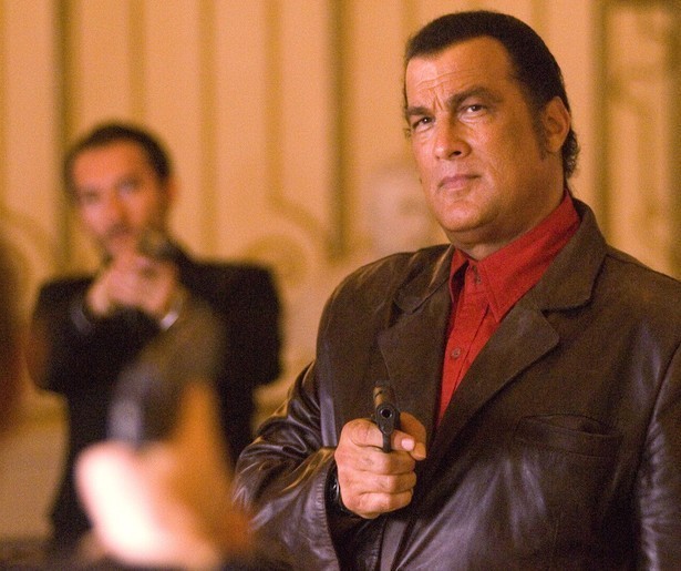 Steven Seagal zoekt zijn ontvoerde dochter Shadow Man