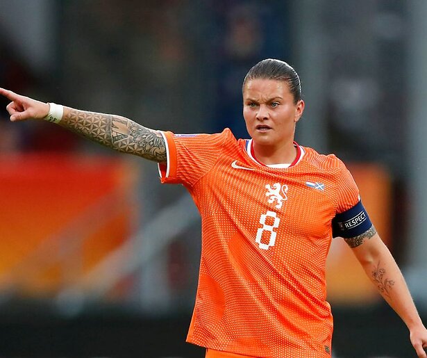 De Oranjeleeuwinnen staan oog in oog met het Engeland van Sarina Wiegman