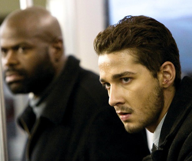 Shia LaBeouf hoort stemmen