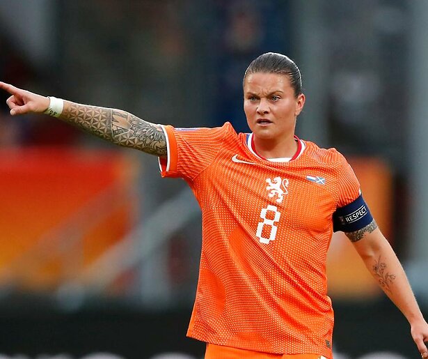 Sherida Spitse neemt afscheid van het Nederlands elftal na strijd tegen Canada