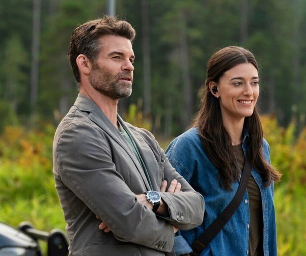 Dolly Lewis kan ook ditmaal rekenen op Agam Darshi in Sight Unseen