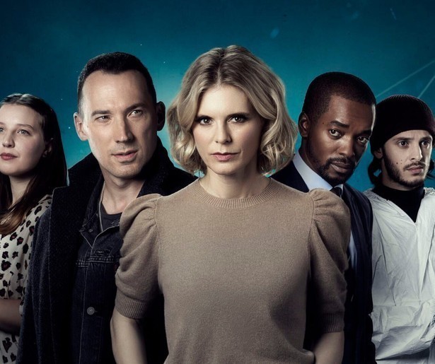 Nikki buigt zich in Silent Witness over een beruchte maffiatak