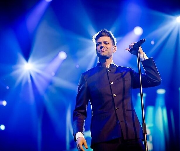 Simon Keizer levert titelsong Rokjesnacht