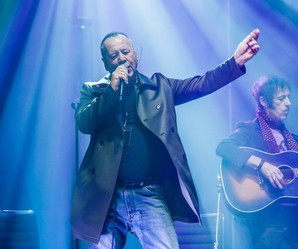 Simple Minds geven akoestisch concert