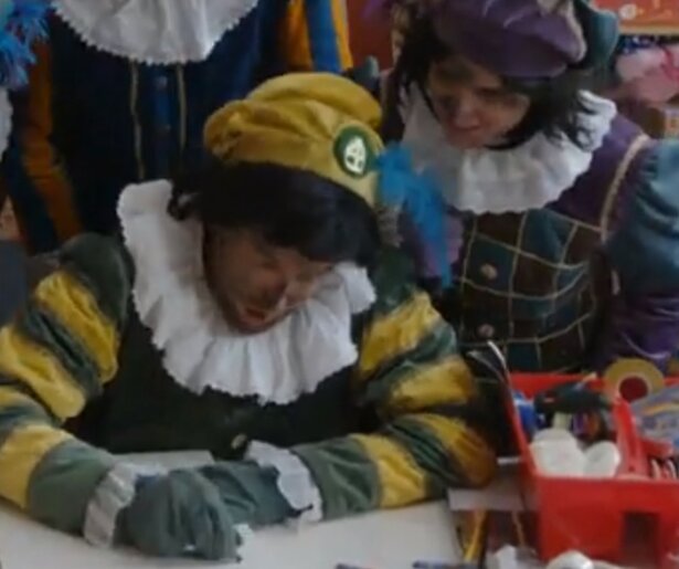 Gisteren in Het Sinterklaasjournaal: Welke Piet vervangt Sinterklaas?