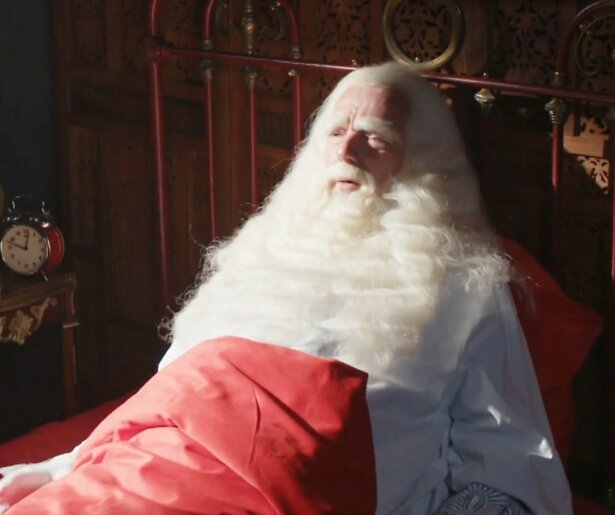 Gisteren in Het Sinterklaasjournaal: iedereen maakt zich zorgen om de gezondheid van Sinterklaas