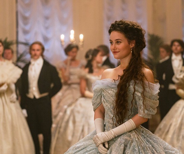 Kostuumdrama Sisi debuteert op NPO2