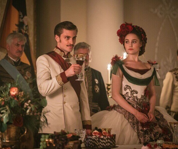 Komt het goed met de monarchie in slot Sisi? 