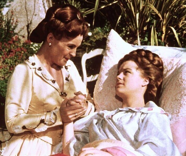 Romy Schneider schittert in het laatste deel van de trilogie in Sissi, de woelige jaren