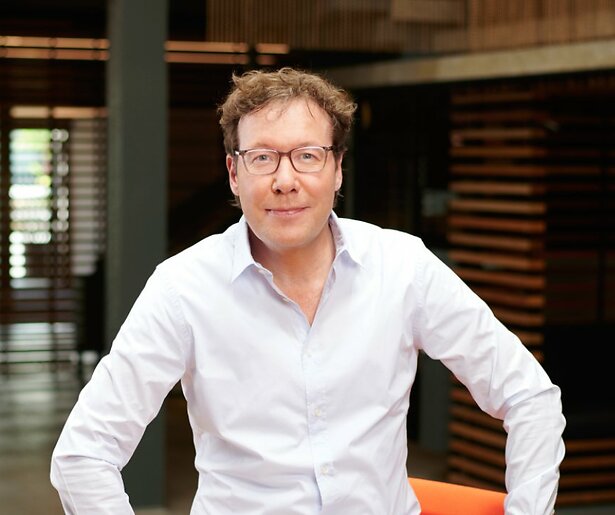 Bert Haandrikman is ook dit jaar weer te zien met het MAX Skûtsje Journaal