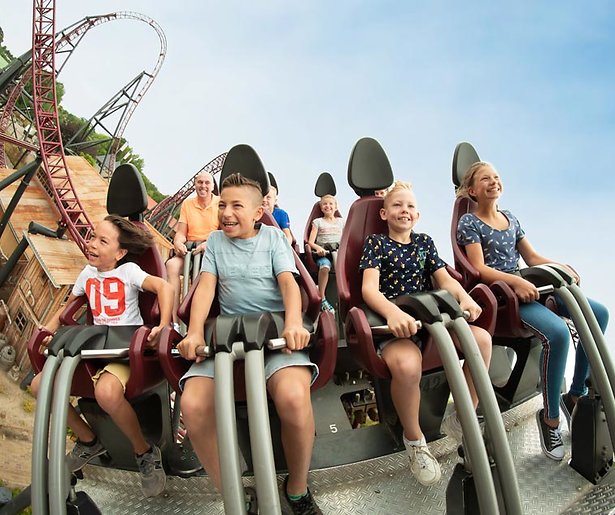 Pak deze aanbieding en geniet met het hele gezin van Slagharen! 