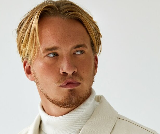 Snelle maakt debuut als presentator van I Want Your Song