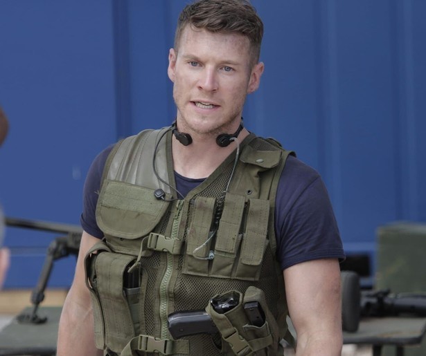 De spanningen lopen hoog op voor Chad Michael Collins in Sniper: Ghost Shooter