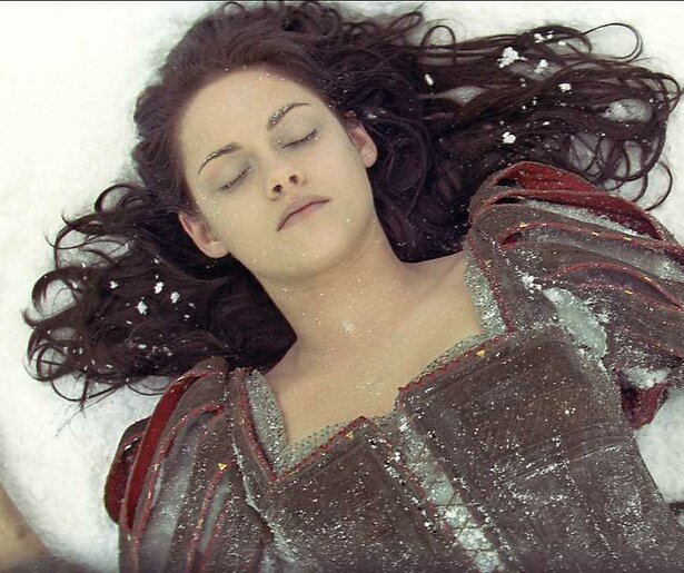 Sneeuwwitje wordt in een ander daglicht gezet in Snow White and the Huntsman